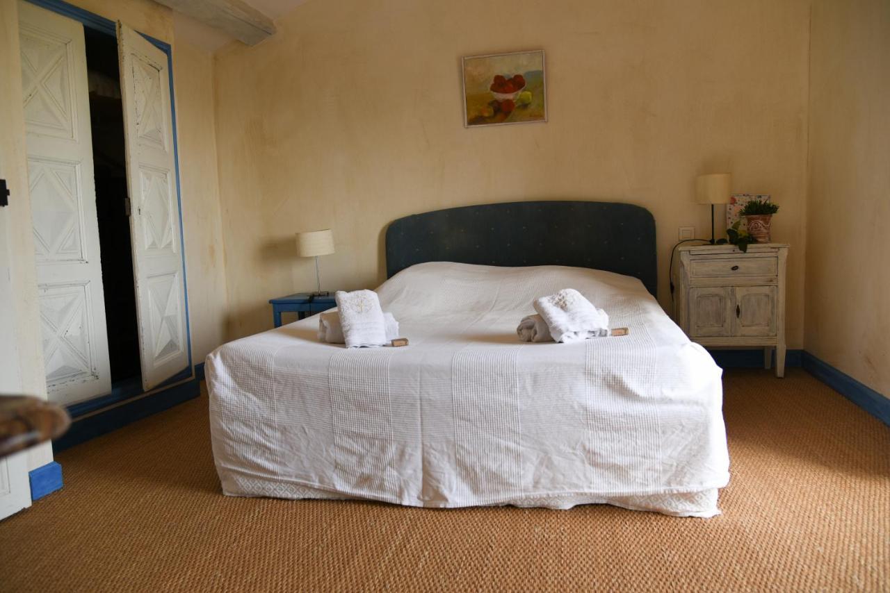 La Bergerie De L'Etang Bed & Breakfast Montels  Rom bilde