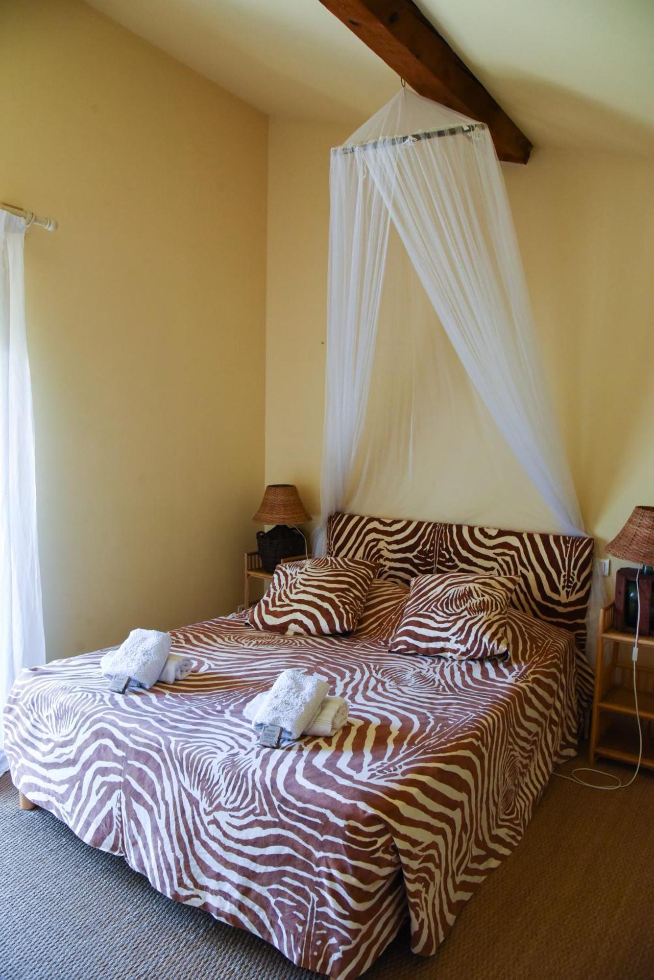 La Bergerie De L'Etang Bed & Breakfast Montels  Rom bilde